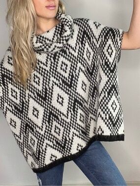 Elsamanda Women’s Black & White Mohair Alpaca Wool Sweater Size Small